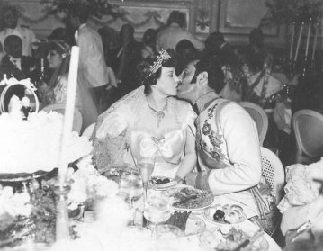 costumeparty-7-rathbones