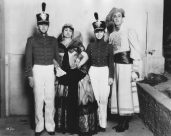 costumeparty-thalberg-ouidarathbone-shearer-rathbone